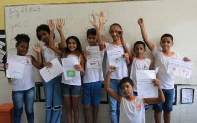 Alunos da Rede Municipal de Niterói escrevem cartas para jogadoras da Seleção Brasileira