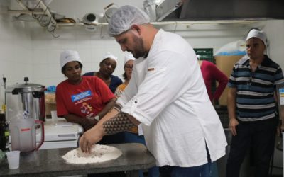 Educação promove capacitação para merendeiras escolares