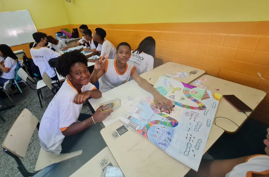 Projeto debate gravidez e menstruação nas escolas